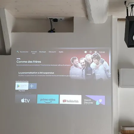 Daire Backstage Maury